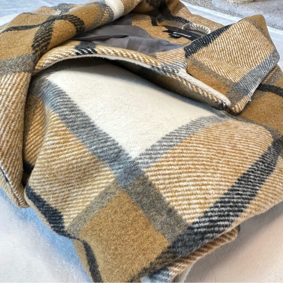 Missguided Tan Cream White Plaid Warm Long Peacoat, size US 6 - Picture 13 of 16